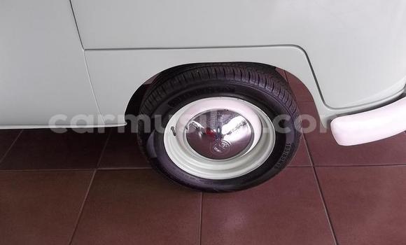 Tenga Tsaru Volkswagen Caravelle Zvimwe Mota in Beitbridge in Matabeleland South Tenga Tsaru Volkswagen Caravelle Zvimwe Mota in Beitbridge in Matabeleland South