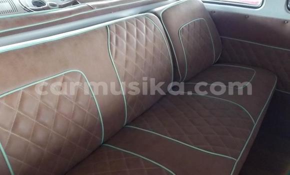 Tenga Tsaru Volkswagen Caravelle Zvimwe Mota in Beitbridge in Matabeleland South Tenga Tsaru Volkswagen Caravelle Zvimwe Mota in Beitbridge in Matabeleland South