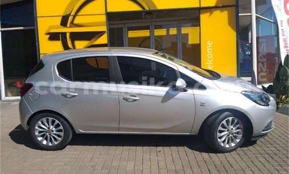 Buy Used Opel Corsa Silver Car in Beitbridge in Matabeleland South Buy Used Opel Corsa Silver Car in Beitbridge in Matabeleland South
