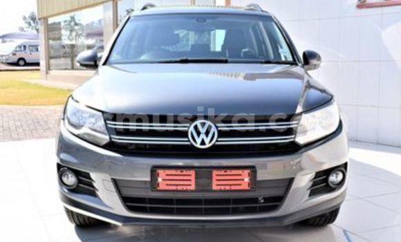Acheter Occasion Voiture Volkswagen Tiguan Gris à Beitbridge, Matabeleland South Acheter Occasion Voiture Volkswagen Tiguan Gris à Beitbridge, Matabeleland South