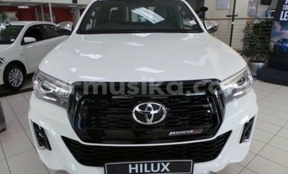 Nunua Ilio tumika Toyota Hilux Nyeupe Gari ndani ya Beitbridge nchini Matabeleland Kusini Nunua Ilio tumika Toyota Hilux Nyeupe Gari ndani ya Beitbridge nchini Matabeleland Kusini