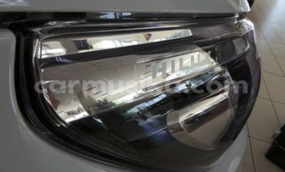 Nunua Ilio tumika Toyota Hilux Nyeupe Gari ndani ya Beitbridge nchini Matabeleland Kusini Nunua Ilio tumika Toyota Hilux Nyeupe Gari ndani ya Beitbridge nchini Matabeleland Kusini