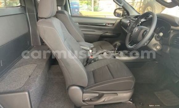 Nunua Ilio tumika Toyota Hilux Nyeupe Gari ndani ya Beitbridge nchini Matabeleland Kusini Nunua Ilio tumika Toyota Hilux Nyeupe Gari ndani ya Beitbridge nchini Matabeleland Kusini