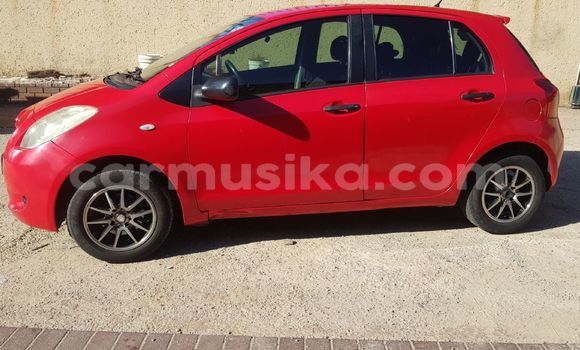 Acheter Occasion Voiture Toyota Yaris Rouge à Beitbridge, Matabeleland South Acheter Occasion Voiture Toyota Yaris Rouge à Beitbridge, Matabeleland South