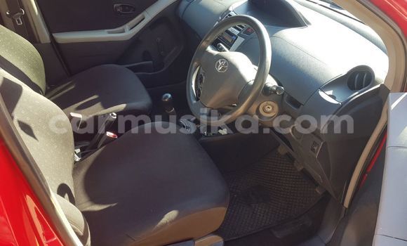 Acheter Occasion Voiture Toyota Yaris Rouge à Beitbridge, Matabeleland South Acheter Occasion Voiture Toyota Yaris Rouge à Beitbridge, Matabeleland South