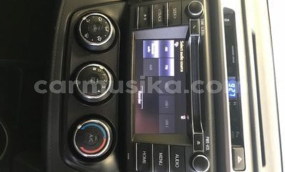 Acheter Occasion Voiture Toyota RAV4 Blanc à Beitbridge, Matabeleland South Acheter Occasion Voiture Toyota RAV4 Blanc à Beitbridge, Matabeleland South