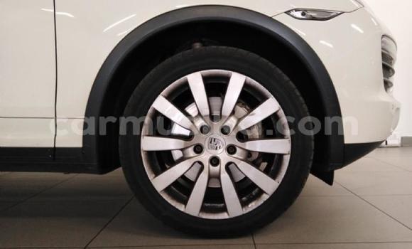 Acheter Occasion Voiture Porsche 718 Cayman Blanc à Beitbridge, Matabeleland South Acheter Occasion Voiture Porsche 718 Cayman Blanc à Beitbridge, Matabeleland South