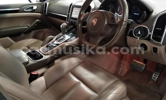 Acheter Occasion Voiture Porsche 718 Cayman Blanc à Beitbridge, Matabeleland South Acheter Occasion Voiture Porsche 718 Cayman Blanc à Beitbridge, Matabeleland South