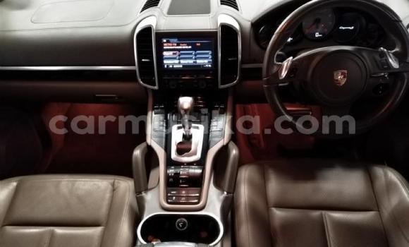 Acheter Occasion Voiture Porsche 718 Cayman Blanc à Beitbridge, Matabeleland South Acheter Occasion Voiture Porsche 718 Cayman Blanc à Beitbridge, Matabeleland South