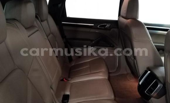 Acheter Occasion Voiture Porsche 718 Cayman Blanc à Beitbridge, Matabeleland South Acheter Occasion Voiture Porsche 718 Cayman Blanc à Beitbridge, Matabeleland South