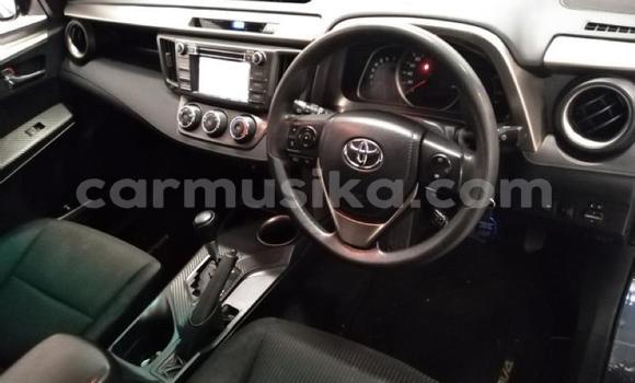 Acheter Occasion Voiture Toyota RAV4 Blanc à Beitbridge, Matabeleland South Acheter Occasion Voiture Toyota RAV4 Blanc à Beitbridge, Matabeleland South
