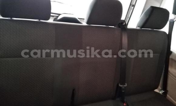 Acheter Occasion Voiture Volkswagen Caravelle Blanc à Beitbridge, Matabeleland South Acheter Occasion Voiture Volkswagen Caravelle Blanc à Beitbridge, Matabeleland South