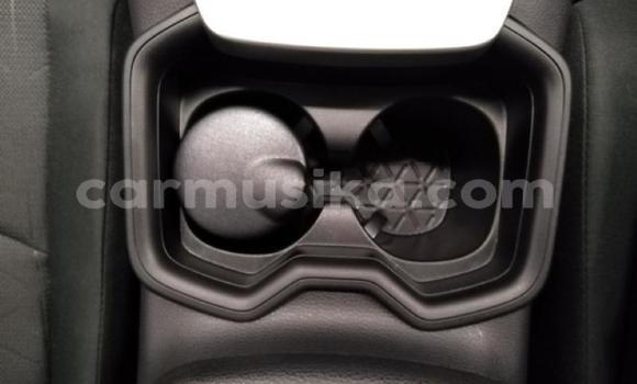 Nunua Ilio tumika Toyota RAV4 Nyeupe Gari ndani ya Beitbridge nchini Matabeleland Kusini Nunua Ilio tumika Toyota RAV4 Nyeupe Gari ndani ya Beitbridge nchini Matabeleland Kusini