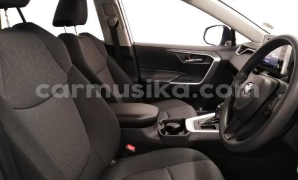 Nunua Ilio tumika Toyota RAV4 Nyeupe Gari ndani ya Beitbridge nchini Matabeleland Kusini Nunua Ilio tumika Toyota RAV4 Nyeupe Gari ndani ya Beitbridge nchini Matabeleland Kusini