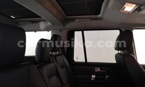 Tenga Tsaru Land Rover Discovery Chena Mota in Beitbridge in Matabeleland South Tenga Tsaru Land Rover Discovery Chena Mota in Beitbridge in Matabeleland South