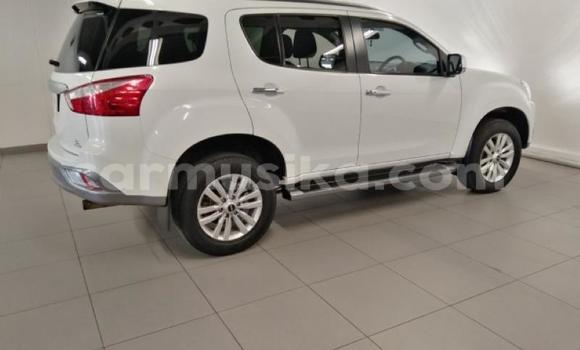 Tenga Tsaru Isuzu D–MAX Chena Mota in Beitbridge in Matabeleland South Tenga Tsaru Isuzu D–MAX Chena Mota in Beitbridge in Matabeleland South