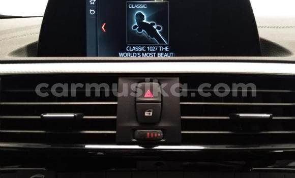 Nunua Ilio tumika BMW 3–Series Fedha Gari ndani ya Beitbridge nchini Matabeleland Kusini Nunua Ilio tumika BMW 3–Series Fedha Gari ndani ya Beitbridge nchini Matabeleland Kusini