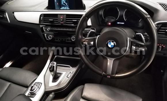 Nunua Ilio tumika BMW 3–Series Fedha Gari ndani ya Beitbridge nchini Matabeleland Kusini Nunua Ilio tumika BMW 3–Series Fedha Gari ndani ya Beitbridge nchini Matabeleland Kusini
