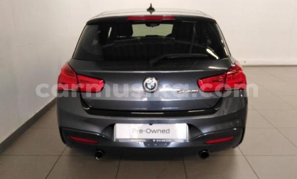 Nunua Ilio tumika BMW 3–Series Fedha Gari ndani ya Beitbridge nchini Matabeleland Kusini Nunua Ilio tumika BMW 3–Series Fedha Gari ndani ya Beitbridge nchini Matabeleland Kusini