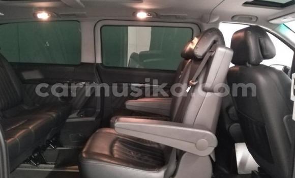 Acheter Occasion Voiture Mercedes‒Benz Vito Gris à Beitbridge, Matabeleland South Acheter Occasion Voiture Mercedes‒Benz Vito Gris à Beitbridge, Matabeleland South