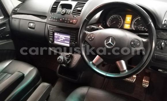 Acheter Occasion Voiture Mercedes‒Benz Vito Gris à Beitbridge, Matabeleland South Acheter Occasion Voiture Mercedes‒Benz Vito Gris à Beitbridge, Matabeleland South
