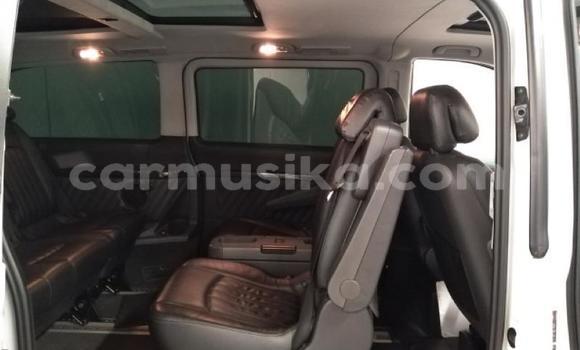 Acheter Occasion Voiture Mercedes‒Benz Vito Gris à Beitbridge, Matabeleland South Acheter Occasion Voiture Mercedes‒Benz Vito Gris à Beitbridge, Matabeleland South
