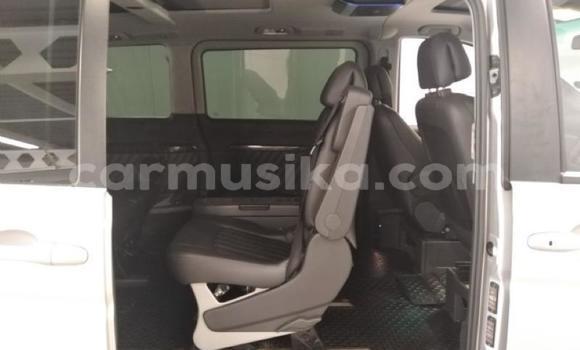Buy Used Mercedes‒Benz Vito White Car in Beitbridge in Matabeleland South Buy Used Mercedes‒Benz Vito White Car in Beitbridge in Matabeleland South