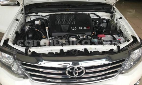 Buy Used Toyota Fortuner White Car in Avondale in Harare Buy Used Toyota Fortuner White Car in Avondale in Harare