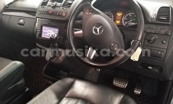 Buy Used Mercedes‒Benz Vito White Car in Beitbridge in Matabeleland South Buy Used Mercedes‒Benz Vito White Car in Beitbridge in Matabeleland South