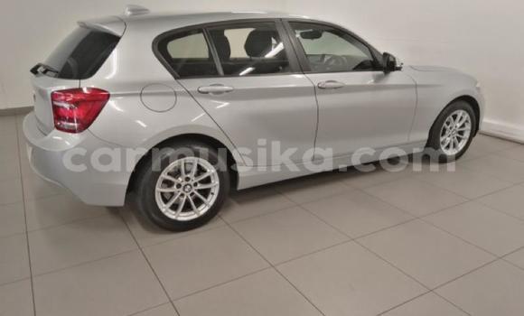Acheter Occasion Voiture BMW 3–Series Gris à Beitbridge, Matabeleland South Acheter Occasion Voiture BMW 3–Series Gris à Beitbridge, Matabeleland South