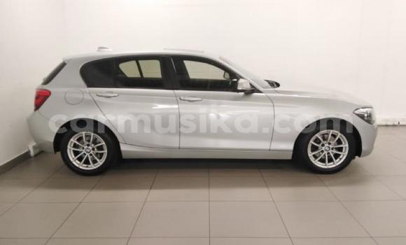 Acheter Occasion Voiture BMW 3–Series Gris à Beitbridge, Matabeleland South Acheter Occasion Voiture BMW 3–Series Gris à Beitbridge, Matabeleland South