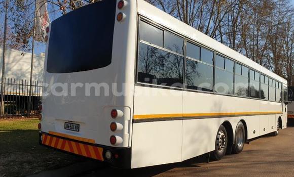 Acheter Occasion Utilitaire Hino 300 Series Blanc à Beitbridge, Matabeleland South Acheter Occasion Utilitaire Hino 300 Series Blanc à Beitbridge, Matabeleland South