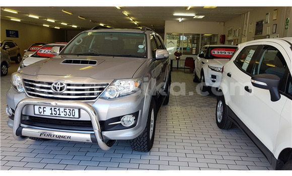 Buy Used Toyota Fortuner Silver Car in Avondale in Harare Buy Used Toyota Fortuner Silver Car in Avondale in Harare