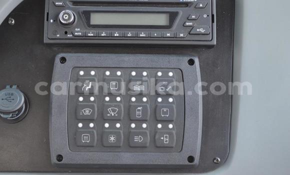 Acheter Occasion Utilitaire Man Silent Blanc à Beitbridge, Matabeleland South Acheter Occasion Utilitaire Man Silent Blanc à Beitbridge, Matabeleland South