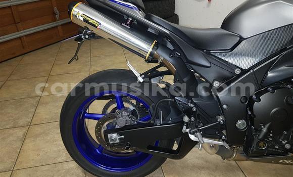 Acheter Occasion Moto Yamaha YZF Bleu à Beitbridge, Matabeleland South Acheter Occasion Moto Yamaha YZF Bleu à Beitbridge, Matabeleland South