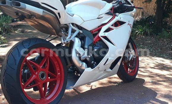 Buy Used Ebr Motorcycles RS White Bike in Beitbridge in Matabeleland South Buy Used Ebr Motorcycles RS White Bike in Beitbridge in Matabeleland South