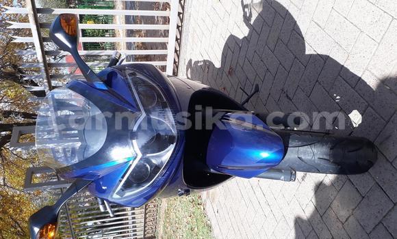 Acheter Occasion Moto Triumph Sprint Bleu à Beitbridge, Matabeleland South Acheter Occasion Moto Triumph Sprint Bleu à Beitbridge, Matabeleland South