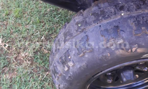 Acheter Occasion Moto Yamaha Grizzly Rouge à Beitbridge, Matabeleland South Acheter Occasion Moto Yamaha Grizzly Rouge à Beitbridge, Matabeleland South