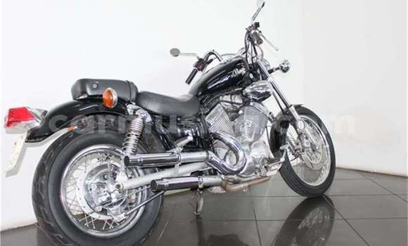 Buy Used Yamaha V Star Silver Bike in Beitbridge in Matabeleland South