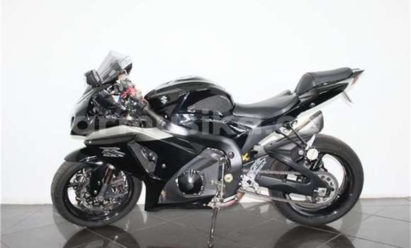 Acheter Occasion Moto Suzuki GSX–R Gris à Beitbridge, Matabeleland South Acheter Occasion Moto Suzuki GSX–R Gris à Beitbridge, Matabeleland South