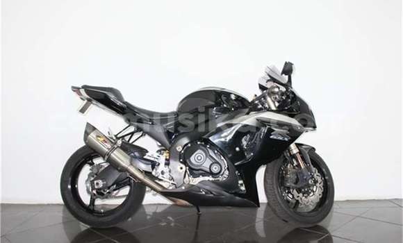 Acheter Occasion Moto Suzuki GSX–R Gris à Beitbridge, Matabeleland South Acheter Occasion Moto Suzuki GSX–R Gris à Beitbridge, Matabeleland South