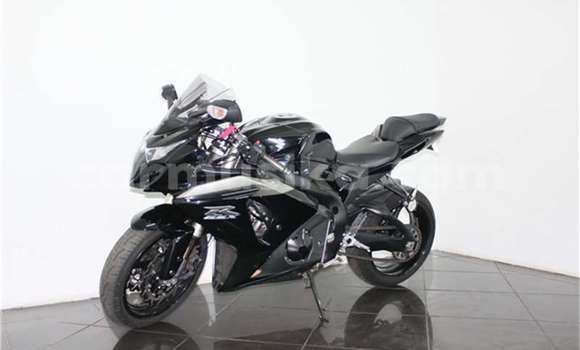 Acheter Occasion Moto Suzuki GSX–R Gris à Beitbridge, Matabeleland South Acheter Occasion Moto Suzuki GSX–R Gris à Beitbridge, Matabeleland South