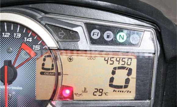 Acheter Occasion Moto Suzuki GSX–R Gris à Beitbridge, Matabeleland South Acheter Occasion Moto Suzuki GSX–R Gris à Beitbridge, Matabeleland South