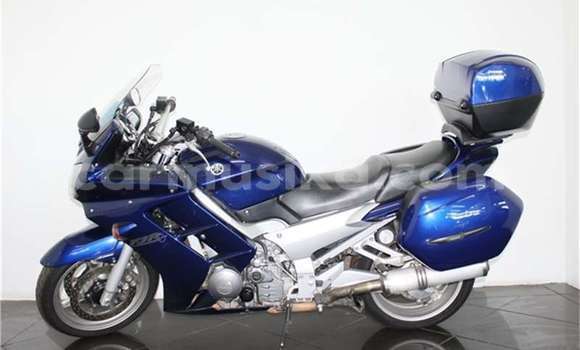 Acheter Occasion Moto Yamaha FJR 1300 Gris à Beitbridge, Matabeleland South Acheter Occasion Moto Yamaha FJR 1300 Gris à Beitbridge, Matabeleland South