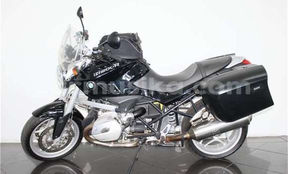 Acheter Occasion Moto BMW R 1200 Gris à Beitbridge, Matabeleland South Acheter Occasion Moto BMW R 1200 Gris à Beitbridge, Matabeleland South