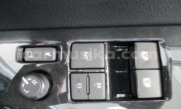 Buy Used Toyota Hilux White Car in Beitbridge in Matabeleland South Buy Used Toyota Hilux White Car in Beitbridge in Matabeleland South