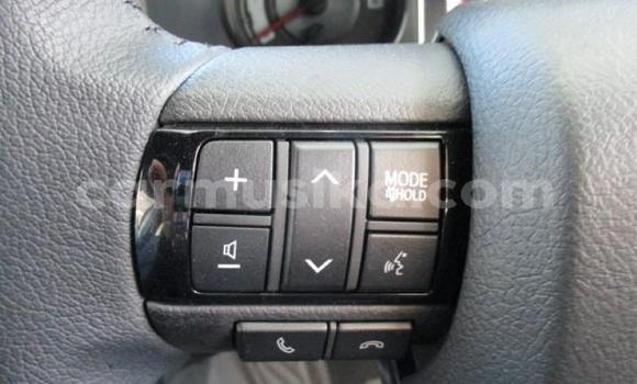 Buy Used Toyota Hilux White Car in Beitbridge in Matabeleland South Buy Used Toyota Hilux White Car in Beitbridge in Matabeleland South