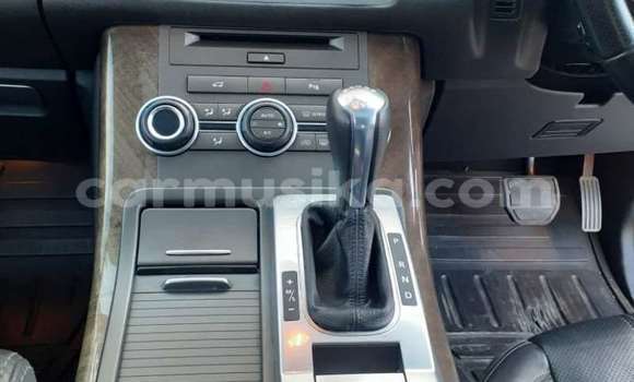 Acheter Occasion Voiture Land Rover Range Rover Blanc à Beitbridge, Matabeleland South Acheter Occasion Voiture Land Rover Range Rover Blanc à Beitbridge, Matabeleland South