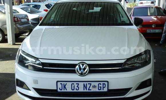 Buy Used Volkswagen Polo White Car in Beitbridge in Matabeleland South Buy Used Volkswagen Polo White Car in Beitbridge in Matabeleland South