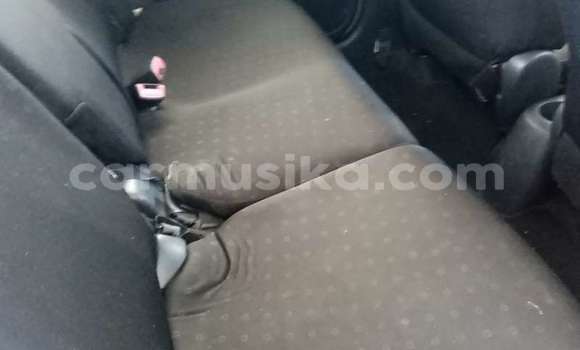 Acheter Occasion Voiture Toyota Yaris Blanc à Beitbridge, Matabeleland South Acheter Occasion Voiture Toyota Yaris Blanc à Beitbridge, Matabeleland South